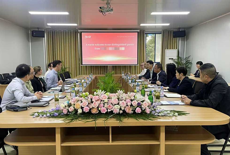 Famous French medical companies visit Anhui Tiankang Medical Technology to discuss new project cooperation